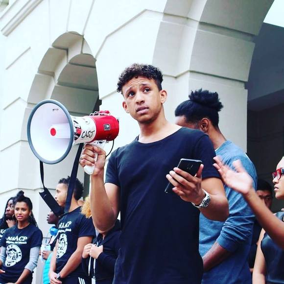 Meet your Posher, Bryant - Picture 1 of 1